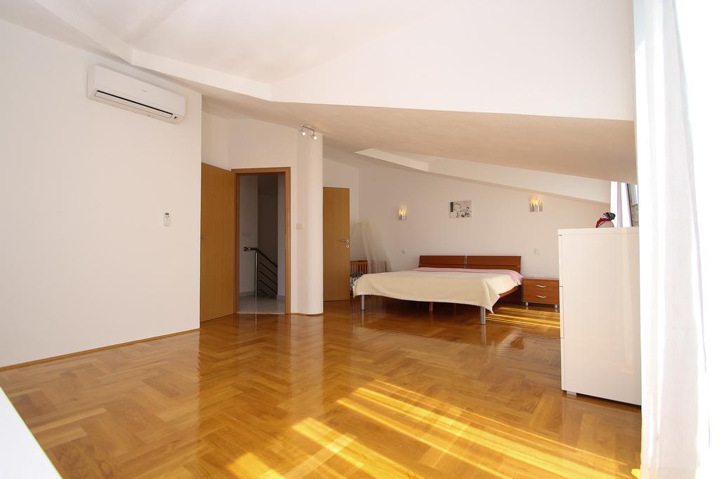 Apartman Dominik Τρογκίρ Εξωτερικό φωτογραφία