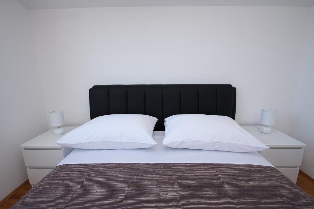 Apartman Dominik Τρογκίρ Εξωτερικό φωτογραφία
