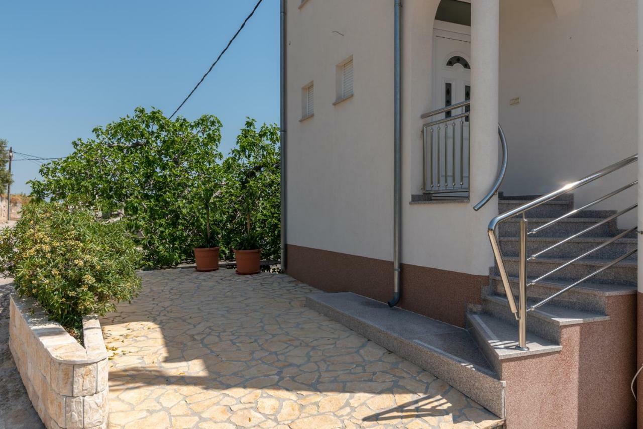 Apartman Dominik Τρογκίρ Εξωτερικό φωτογραφία