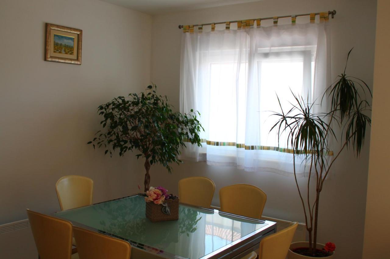 Apartman Dominik Τρογκίρ Εξωτερικό φωτογραφία